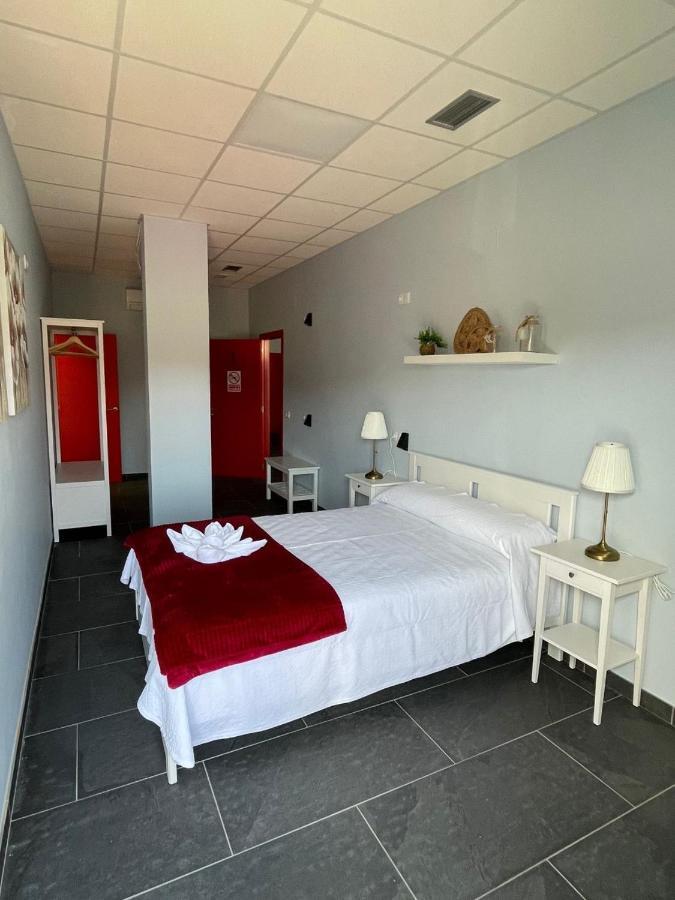 Hostel & Rooms O Albergue Da Meiga Padron Luaran gambar