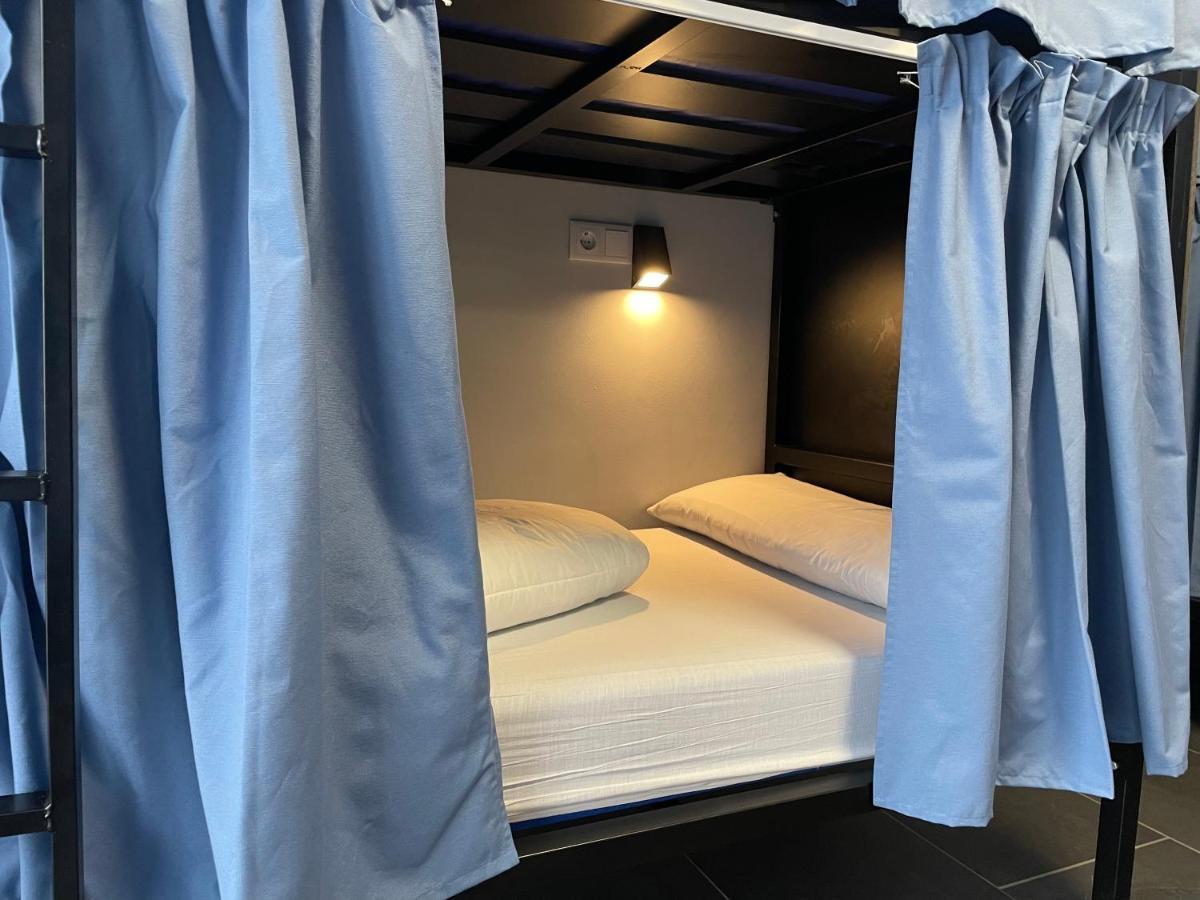 Hostel & Rooms O Albergue Da Meiga Padron Luaran gambar